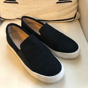 Steve Madden Suede Slip On Sneaker